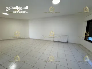  9 شقة فارغة - الصويفية - 3نوم 1ماستر - 190م - قرب الخدمات العامة