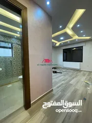  13 شقة / للايجار / شبه لم تسكن / 3نوم / الرابية / 220 متر