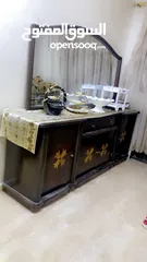  1 بيرو مصري مع مرآه زان ثقيل جدا  بحاله ممتازه للبيع