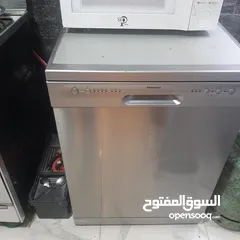  1 جلاية هايسنس بحالة الجديد للبيع بسعر نهاائي 100 دينار فقط لا يوجد مفاصله للتواصل الرقم بالوصف