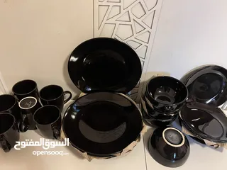  1 طقم صحون 6 اشخاص جديده