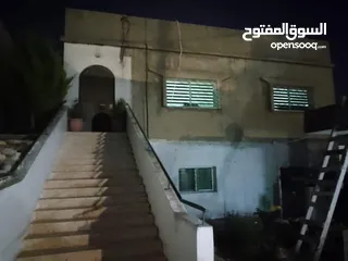  2 " إعلان مميز !! سعر حصري من المالك مباشرة  !! للبيع - دونم أرض مفروز ومستقل، علي