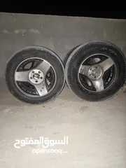  1 جنط للبيع ثلاث فراشات