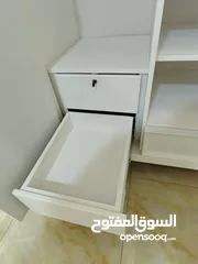  1 غرفه نوم امريكي   اشلي   ثقيله جدا جدا.    سبب البيع السفر  بسعر حرق والله بعوض  الغرفه ماببتعوض