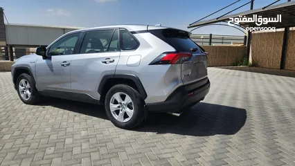  4 TOTOTA RAV4 LE FWD 2021