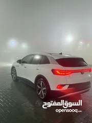  5 Volkswagen ID.4 Crozz Pure+ ترخيص جديد سنه كاملة + فحص كامل + ممشى قليل