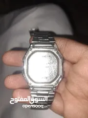  2 ساعه الفجر  للبيع السعر 15000الف ريال يمني