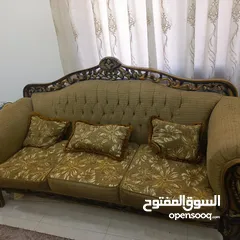  11 طقم كنب عدد 2 بحاله ممتازه