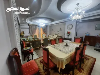  19 شقه للبيع المندرة متفرع من جمال عبد الناصر وقريبه للبحر