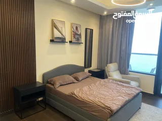  13 ستديو للايجار مطل على البحر يوجد بلكونه شامل ewa في مبنى جديد