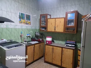  4 بيت طابقين للبيع بالجمهورية