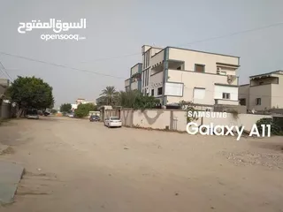  4 منزل واجهتين  جنزو الشرقية خلف مصحة الضياء