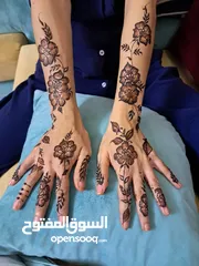  2 henna artist