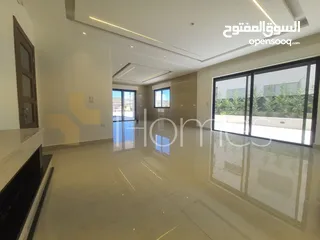  3 شقة ارضية مع حديقة للبيع في قرية النخيل بمساحة بناء 220م