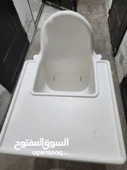  2 كرسي طعام أطفال من ايكيا. السعر 35. الموقع خلدا