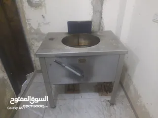  9 عده مطعم  ماكنه حمص ومجلى وصاج فلافل وجره فول ستيل