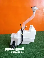  1 مطرة ماء لمساحات تويوتا بريوس 2016-2022  اصلية مستعمله ياباني بحالة ممتازه  Toyota Prius 2016/2022