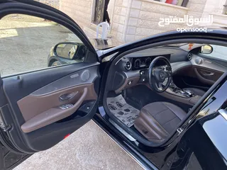  10 Mercedes-Benz/ E220 مرسيدس