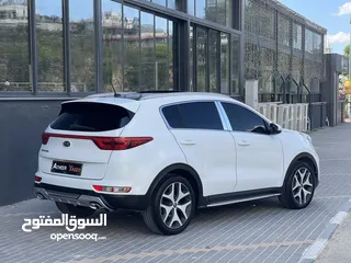  4 كيا سبورتاج 2017/16 بحالة الشركة