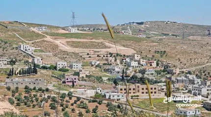  13 أرض  سكنية  مطلة  للبيع  في أم رمانة - 900 م عن شارع الأردن بإطلالة مميزة