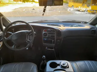  7 باص هونداي ستاريكس موديل---- 2005 ----بسعر مغري للبيع بحالة جيدة