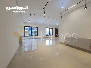  11 شقة ارضية مع ترس للبيع في حي الصحابة بمساحة بناء 237م