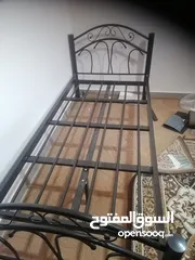  3 تختين للبيع