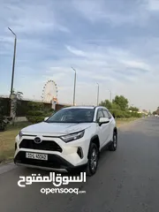  12 تويوتا XLE 2022RAV4