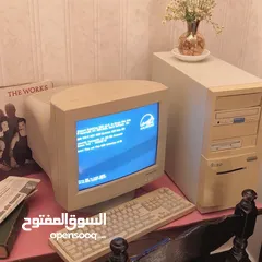  4 جهاز كمبيوتر 90s