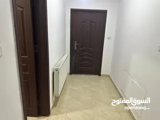  7 شقة طابقية (طابق رابع) 185 متر للبيع مادبا - حنينا  صالون وترس واسع