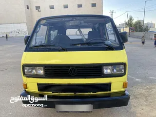  1 باص فولكس مطعم متنقل