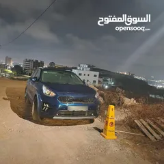  1 Kia nero 2018 فل اضافات البوز الجديد  سيارة جدا اقتصادية 18 ل 20 على اللتر