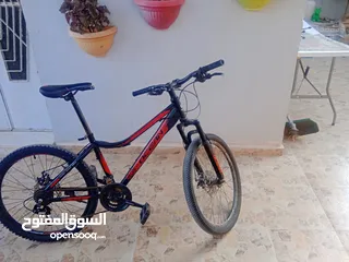  4 بسكليت للبيع