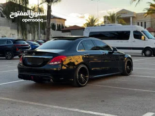  7 Mercedes-Benz C300 AMG