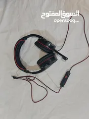  7 سماعه جيمنج فقط بي 5دنانير شامل التوصيل لجميع انحاء المملكه الاردنيه الهاشميه القطعه الأخيرة.