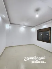  15 شقه بناء جديد طابقيه لها مدخلين سوبر ديلوكس