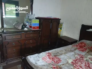  4 غرفة نوم  نظيفه