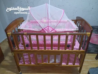  1 تخت بيبي طابقين