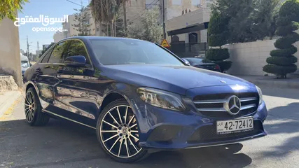  12 Avantgarde Mercedes C200 mild  hybrid  4 Matic