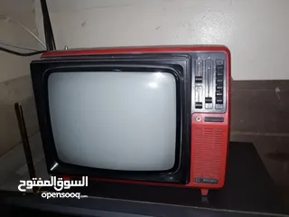  3 للبيع نوادر تلفزيونات من جيل سبعينيات القرن الماضي من 1970 م إلى 1989م