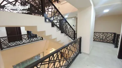  20 فيلا مستقله فارغه للايجار+ تشطيبات فاخره سوبر ديلوكس مسبح + مصعد + 4 طوابق