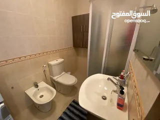  2 شققق فخمة للبيع ، شقة تشطيب سوبر ديلوكس للبيع ، شقة طابق ثاني للبيع ، شقق فندقية للبيع  شقة فخمة