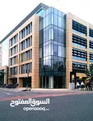  1 مجمع تجاري من 7 طوابق للبيع في منطقة الشميساني، مساحة البناء 2640م