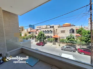  8 شقة طابق اول للبيع في عبدون بمساحة بناء 185م