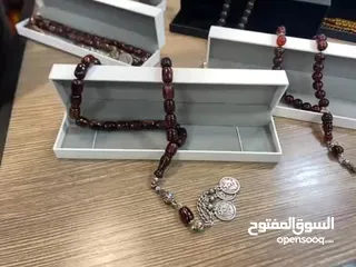  17 سبح احجار فاتوران كهرمان سندلس