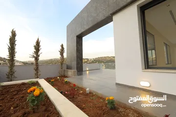  12 للبيع  فيلا مستقلة البناء ضمن كمباوند سبعة فلل ذات إطلالة خضراء جميلة  في منطقة بدر الجديده قرب دابو