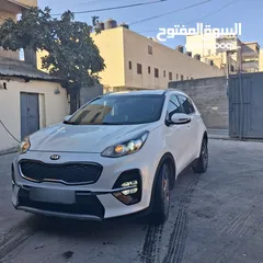  2 سبورتاج موديل 2020 ماطور 2000 ديزل تيربو 4×4 فل اضافات ما عدا فتحة.