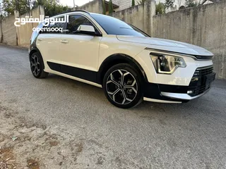  6 كيا نيرو 2022 الأكثر مبيعا