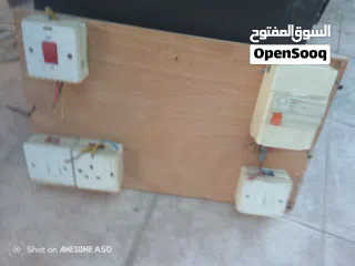  4 موزع كهربائية