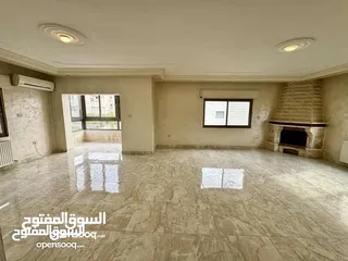  1 شقة طابقيه للبيع الصويفيه خلف المدارس الامريكيه 261 م